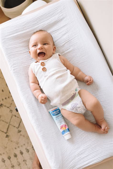 The Science of Absorbency: How Magic Cream Diapers Keep Babies Dry